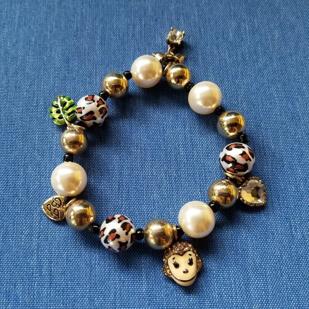 Betsey Johnson Stretch Bracelet - Preowned EUC
